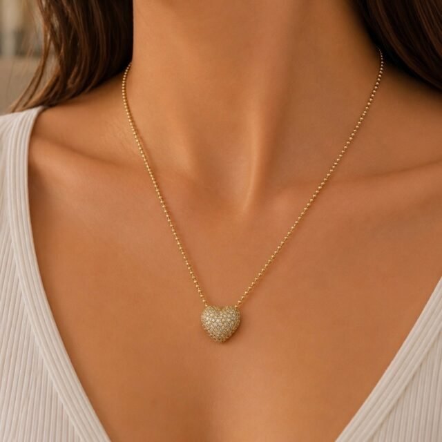 Gold Zirkon Taşlı Çelik Kalp Kolye